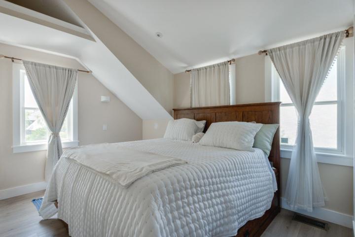 21A Pine Grove #2, Nantucket — photo 9