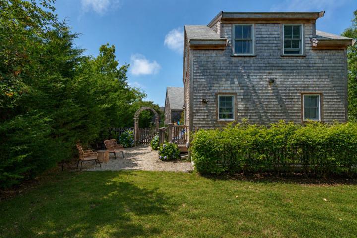 21A Pine Grove #2, Nantucket — photo 4