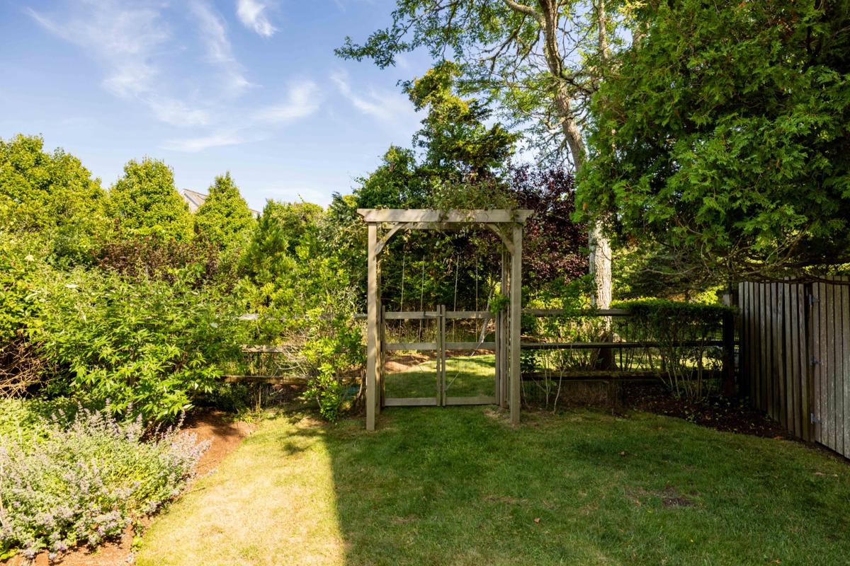 61 Monomoy Road, Nantucket — photo 22