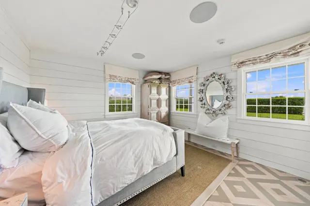 104 Baxter Road photo