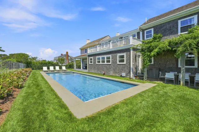 104 Baxter Road photo