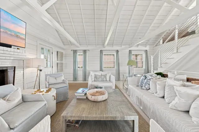 104 Baxter Road photo