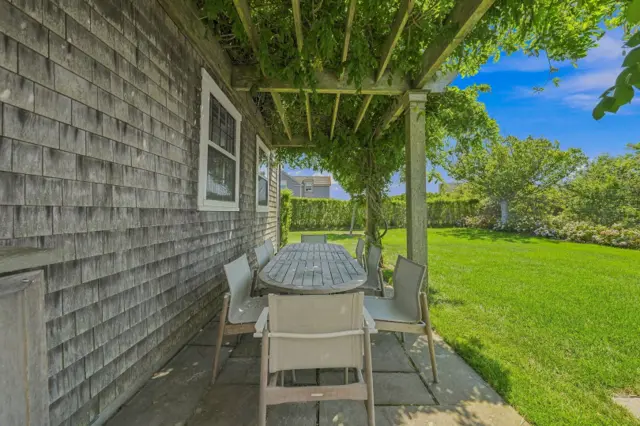 104 Baxter Road photo