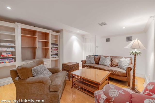 110 Baxter Road photo
