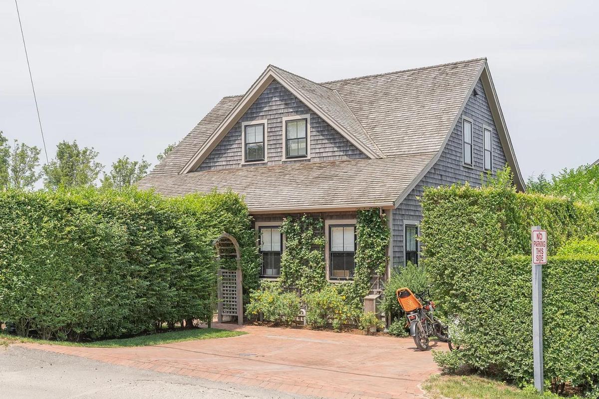 37 Vestal Street, Nantucket — photo 2