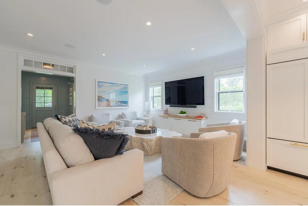 37 Vestal Street, Nantucket — photo 17
