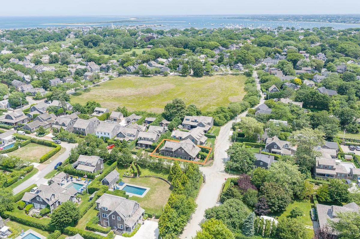 37 Vestal Street, Nantucket — photo 3