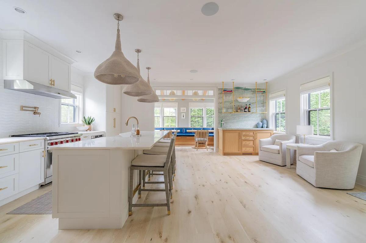 37 Vestal Street, Nantucket — photo 4