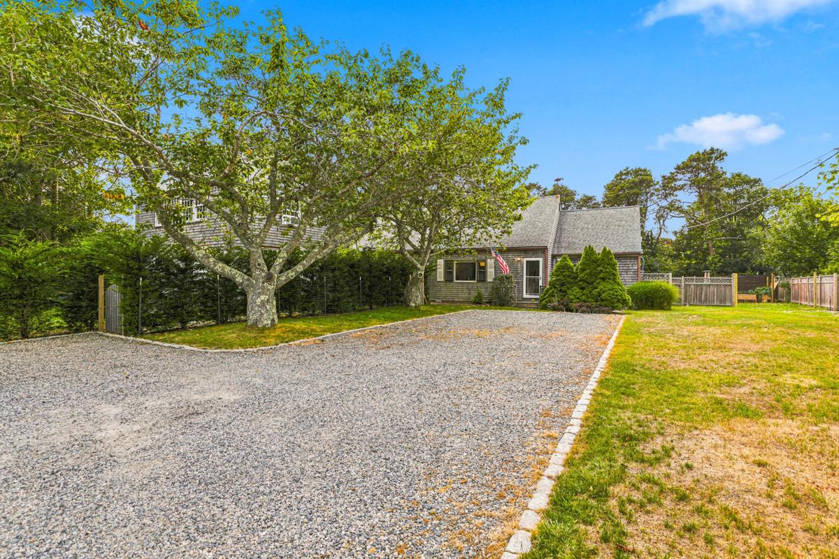53 Miacomet Avenue, Nantucket — photo 2
