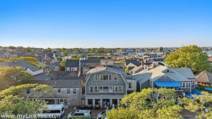 20 Straight Wharf #C, Nantucket — photo 9