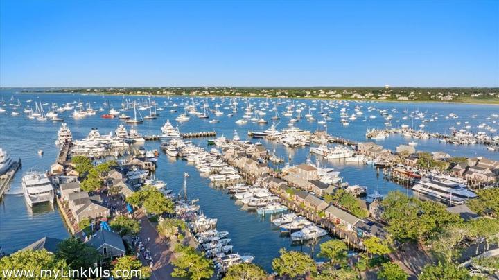 20 Straight Wharf #C, Nantucket — photo 10