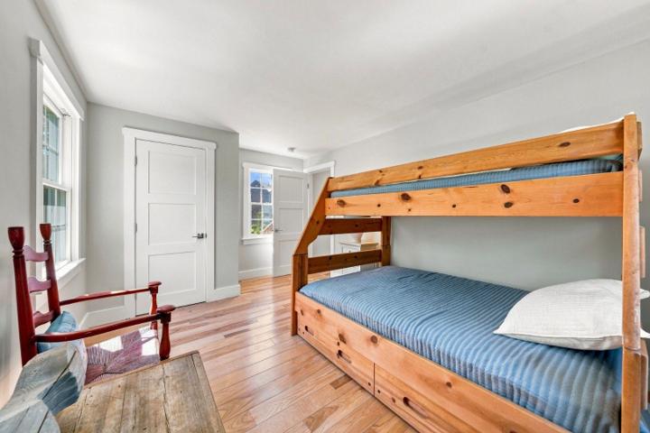 65A Surfside Road, Nantucket — photo 32