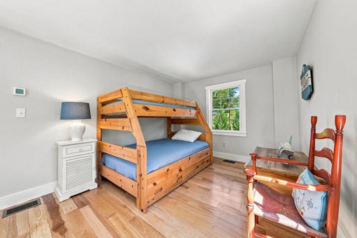 65A Surfside Road, Nantucket — photo 31