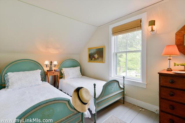 12 Cottage Avenue photo