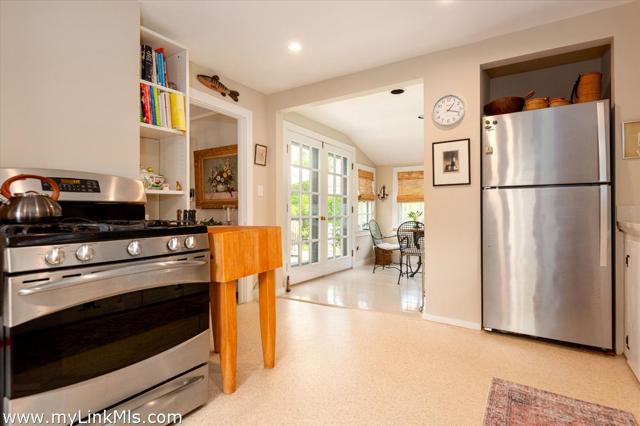 12 Cottage Avenue photo