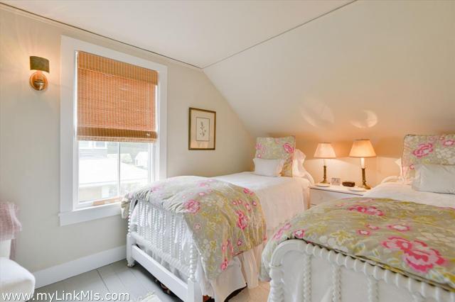 12 Cottage Avenue photo