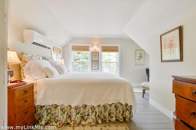 12 Cottage Avenue photo