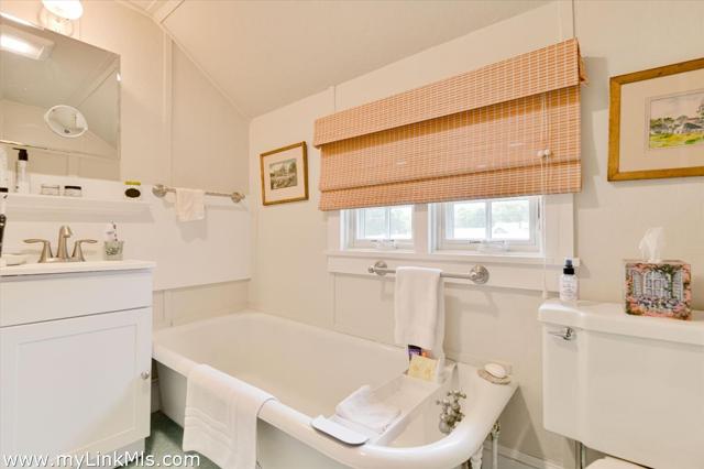 12 Cottage Avenue photo