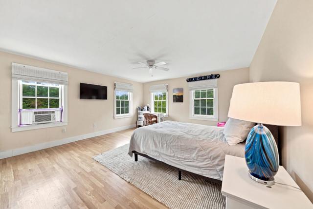 70 Hooper Farm Road photo