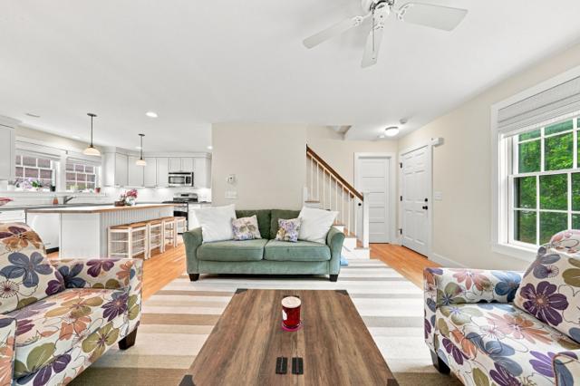 70 Hooper Farm Road photo