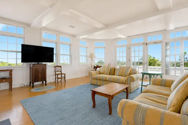 4 Black Walnut Lane photo