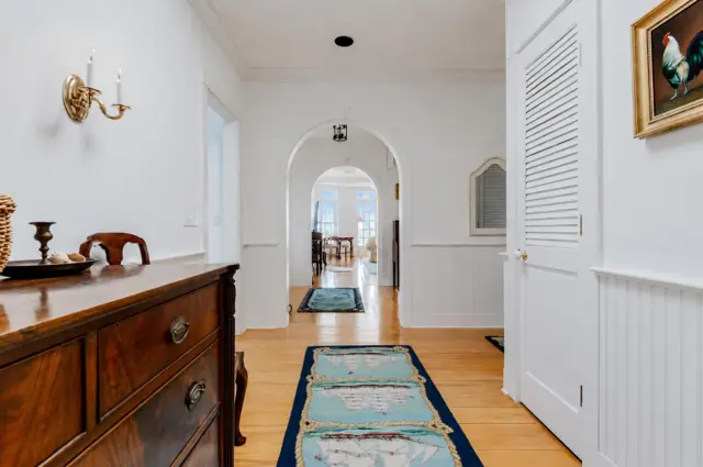 4 Black Walnut Lane photo