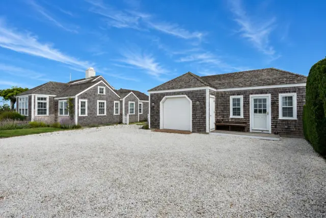 4 Black Walnut Lane photo