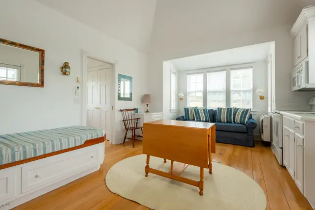4 Black Walnut Lane photo