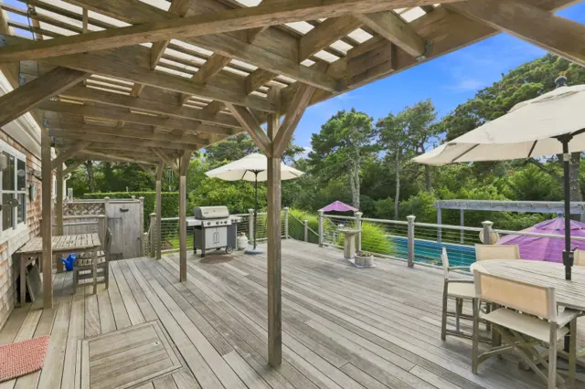 135 Surfside Road photo