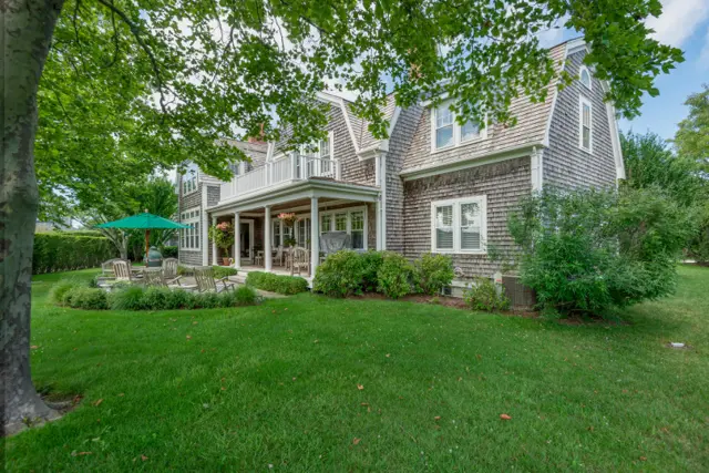 8 Hedge Row photo