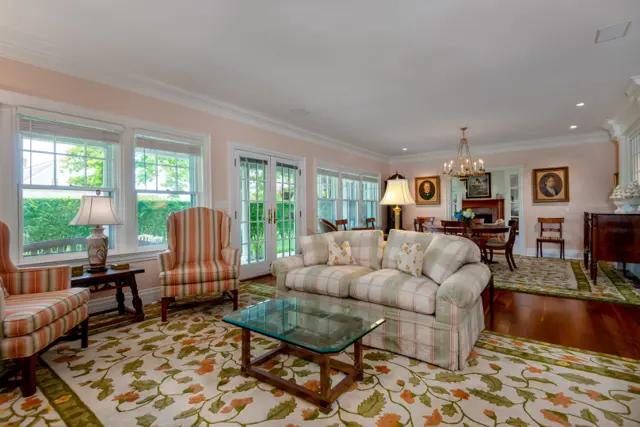 8 Hedge Row photo