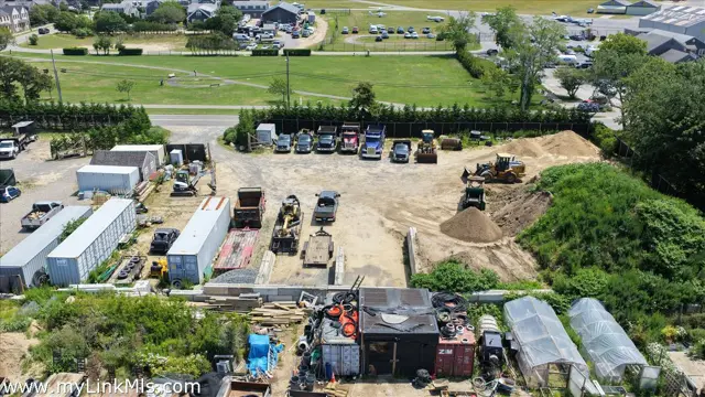 7 Airport Road photo