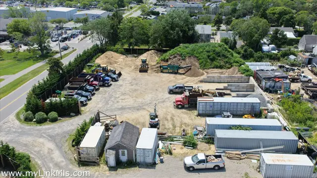 7 Airport Road photo