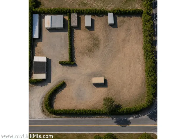 1 Airport Road photo