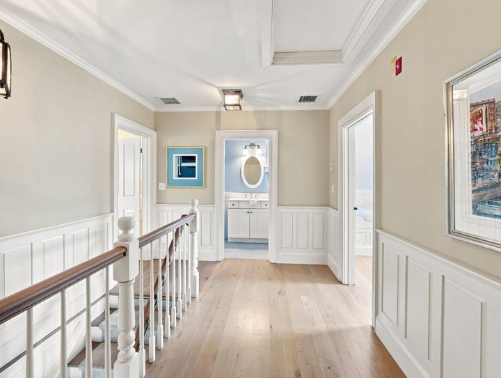 44 & 44B Pine Street, Nantucket — photo 17