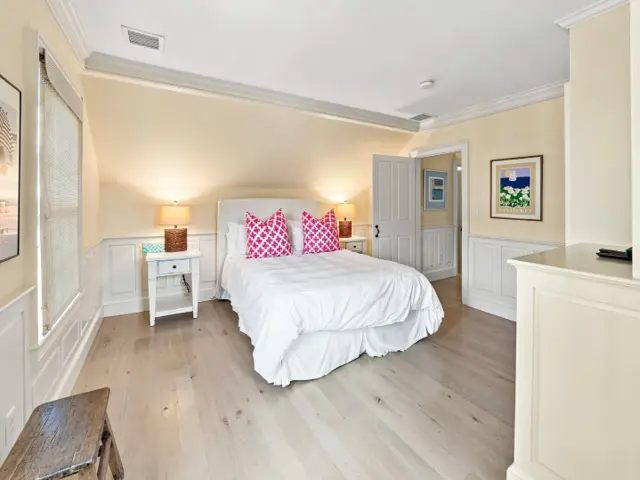 44 & 44B Pine Street photo