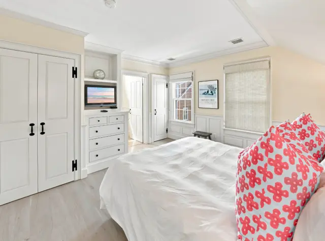 44 & 44B Pine Street photo