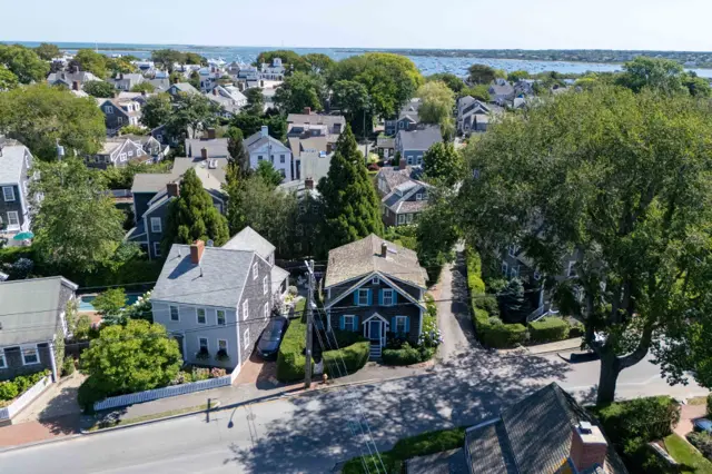 30 Pleasant Street photo