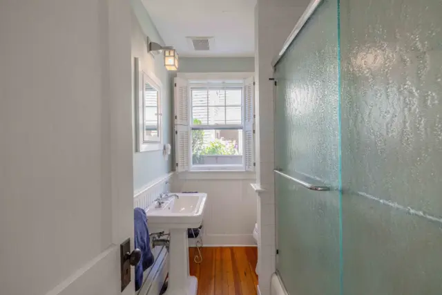 30 Pleasant Street photo