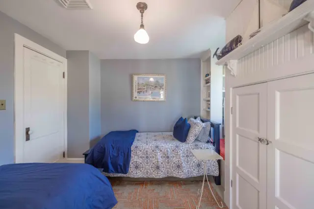 30 Pleasant Street photo