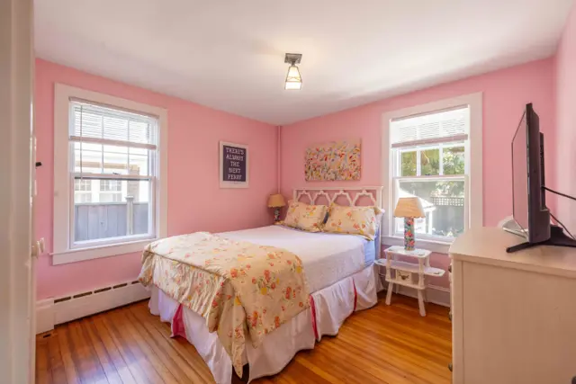 30 Pleasant Street photo