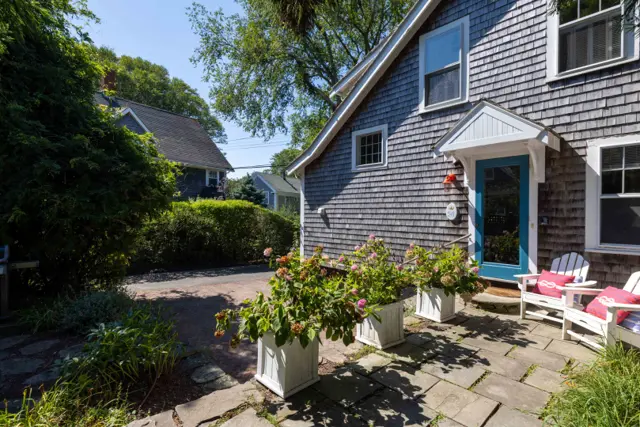 30 Pleasant Street photo