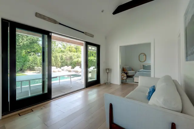 84 Cliff Road photo