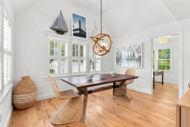 17 Washaman Avenue photo