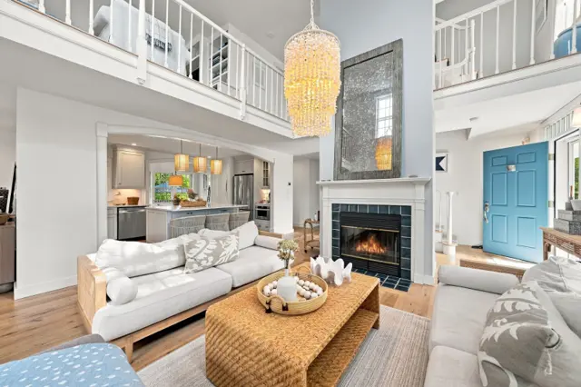 17 Washaman Avenue photo