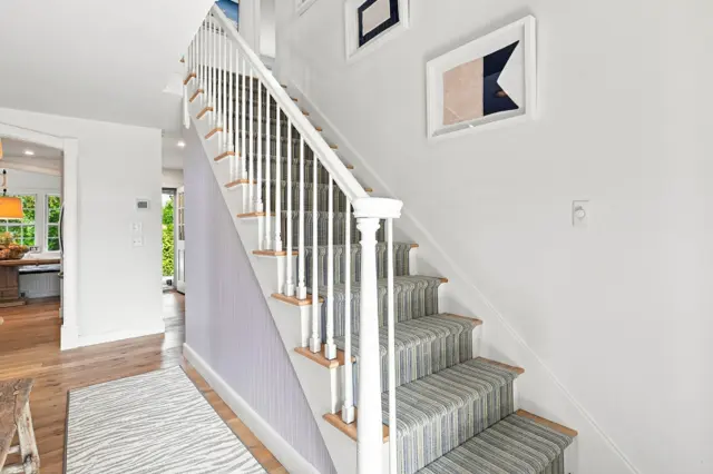 17 Washaman Avenue photo