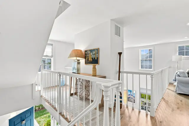 17 Washaman Avenue photo