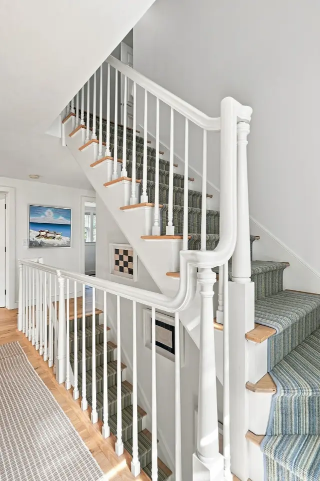 17 Washaman Avenue photo