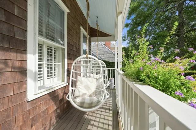 17 Washaman Avenue photo