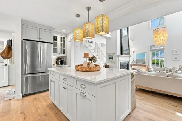 17 Washaman Avenue photo